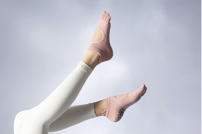 Cut-Out Grip Socks (4 Colours)