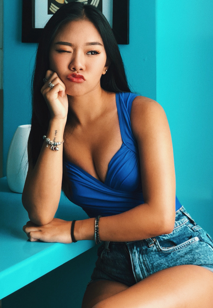 分层褶皱连体泳衣(洋红色) | XS - XL