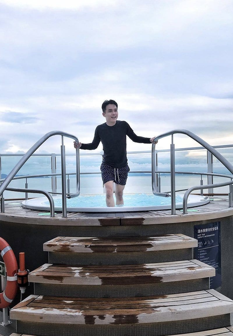 UPF50 +航海/海军蓝圆领上衣